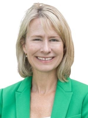 1_Amelia Manning - website